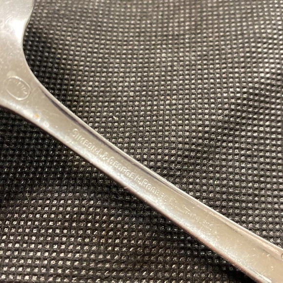 Lot of 2 - Masterpiece silver plated Japan serving spoon & misc piece - Picture 9 of 10